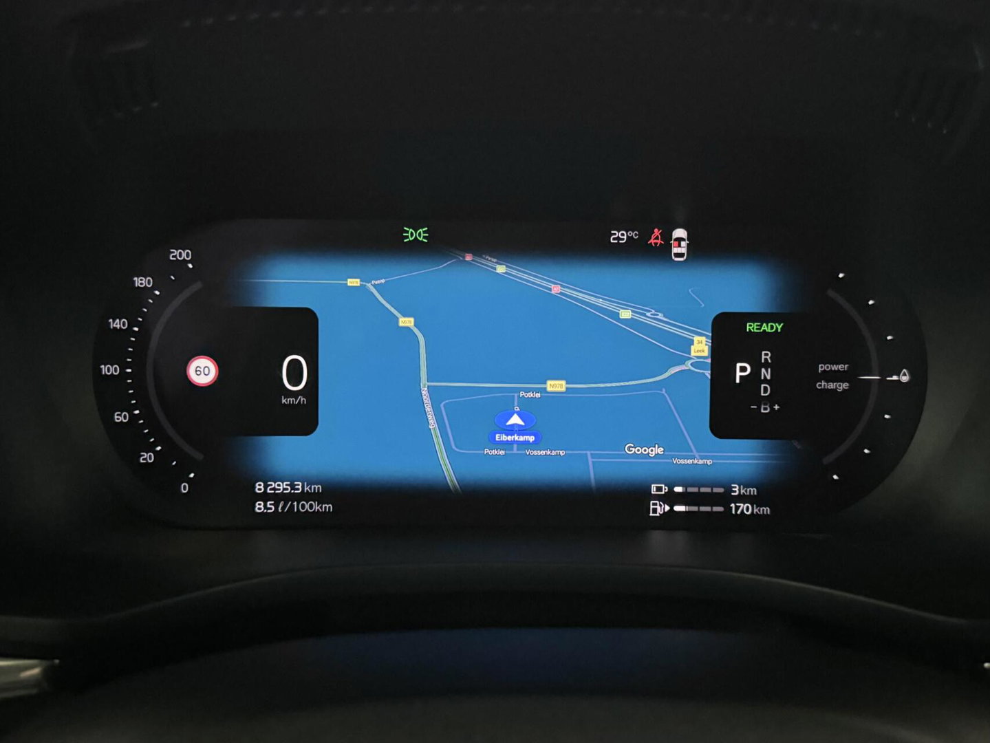 Volvo XC60 2.0 T6 Plug-in hybrid AWD R-Design Pano Google H/K HUD 360º