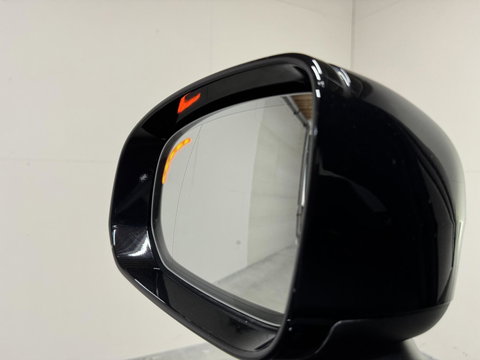 Volvo XC60 2.0 T6 Plug-in hybrid AWD R-Design Pano Google H/K HUD 360º
