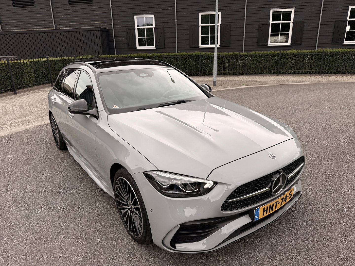 Mercedes-Benz C-Klasse Estate 300e AMG | Panoramaschuifdak | Night | Burmester | Rijassistentiepakket Plus Led-High Performance