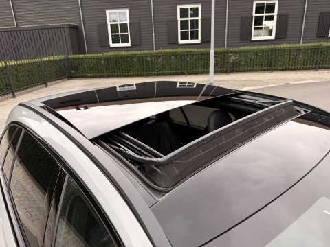Mercedes-Benz C-Klasse Estate 300e AMG | Panoramaschuifdak | Night | Burmester | Rijassistentiepakket Plus Led-High Performance