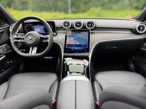Mercedes-Benz C-Klasse Estate 300e AMG | Panoramaschuifdak | Night | Burmester | Rijassistentiepakket Plus Led-High Performance