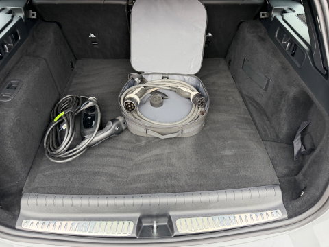 Mercedes-Benz C-Klasse Estate 300e AMG | Panoramaschuifdak | Night | Burmester | Rijassistentiepakket Plus Led-High Performance