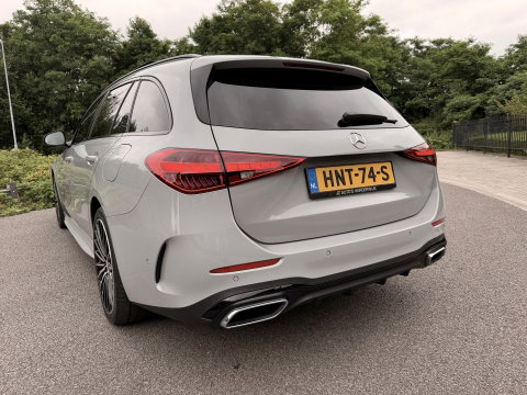 Mercedes-Benz C-Klasse Estate 300e AMG | Panoramaschuifdak | Night | Burmester | Rijassistentiepakket Plus Led-High Performance