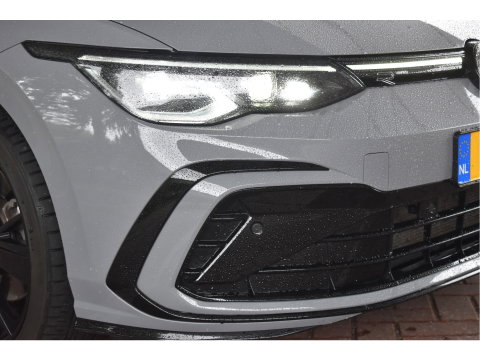 Volkswagen Golf 2.0 TSI 191 PK 3x R-Line Nardo Grey Winter pakket | Zéér netjes | Open dak | Keyless | Sfeerverlichting | Carplay | Stoel- & stuurverwarming | DAB