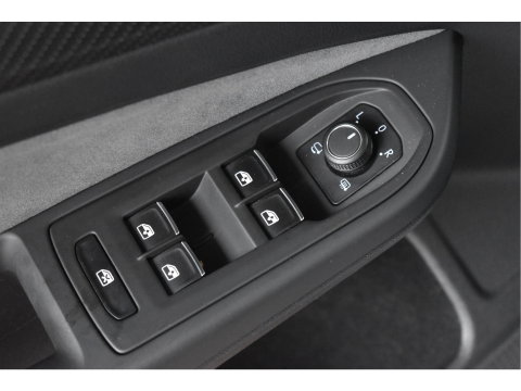 Volkswagen Golf 2.0 TSI 191 PK 3x R-Line Nardo Grey Winter pakket | Zéér netjes | Open dak | Keyless | Sfeerverlichting | Carplay | Stoel- & stuurverwarming | DAB