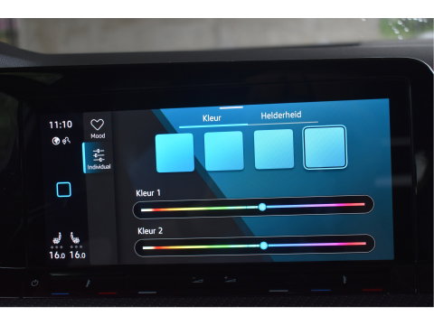 Volkswagen Golf 2.0 TSI 191 PK 3x R-Line Nardo Grey Winter pakket | Zéér netjes | Open dak | Keyless | Sfeerverlichting | Carplay | Stoel- & stuurverwarming | DAB