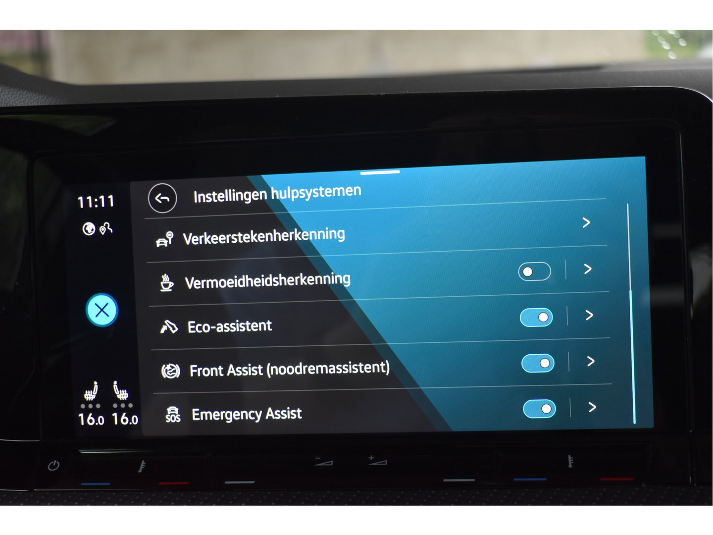 Volkswagen Golf 2.0 TSI 191 PK 3x R-Line Nardo Grey Winter pakket | Zéér netjes | Open dak | Keyless | Sfeerverlichting | Carplay | Stoel- & stuurverwarming | DAB