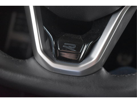 Volkswagen Golf 2.0 TSI 191 PK 3x R-Line Nardo Grey Winter pakket | Zéér netjes | Open dak | Keyless | Sfeerverlichting | Carplay | Stoel- & stuurverwarming | DAB