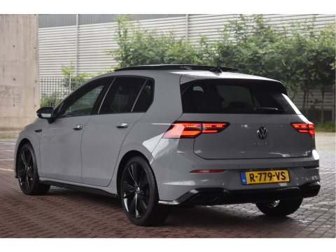 Volkswagen Golf 2.0 TSI 191 PK 3x R-Line Nardo Grey Winter pakket | Zéér netjes | Open dak | Keyless | Sfeerverlichting | Carplay | Stoel- & stuurverwarming | DAB