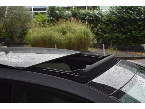 Volkswagen Golf 2.0 TSI 191 PK 3x R-Line Nardo Grey Winter pakket | Zéér netjes | Open dak | Keyless | Sfeerverlichting | Carplay | Stoel- & stuurverwarming | DAB