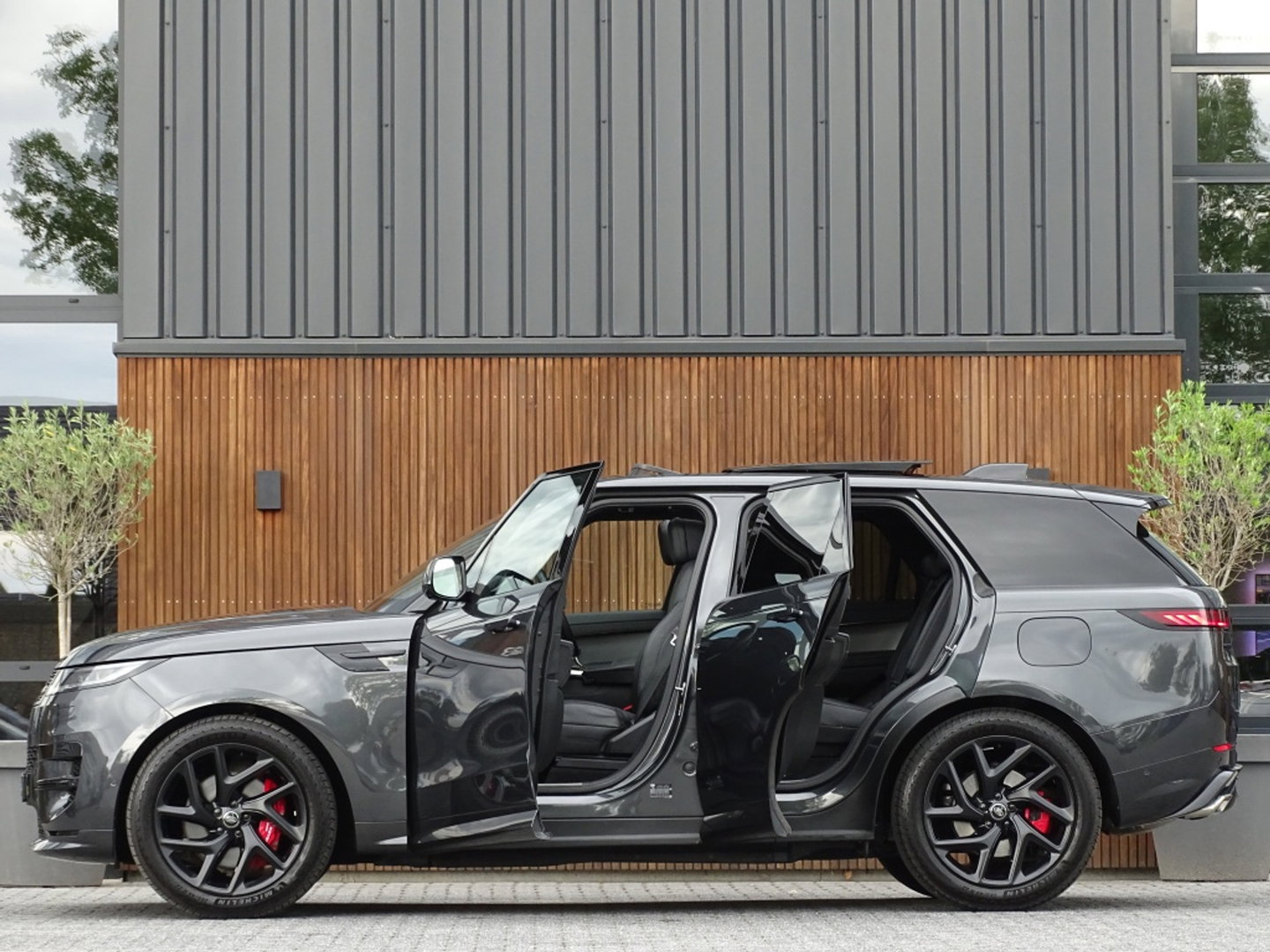 Land Rover Range Rover Sport P460e R-Dynamic HSE / Meridian / 2025 / 360°