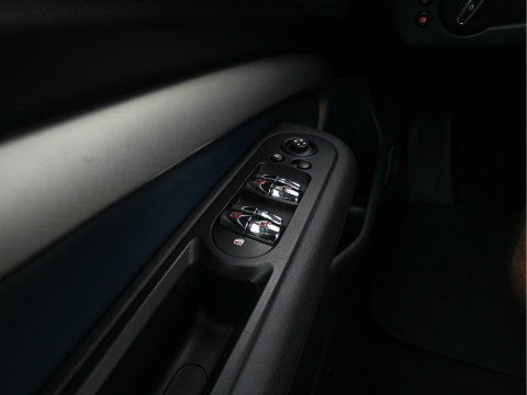MINI Clubman 2.0 Cooper SD ALL4 Chili Serious Business Aut. *PANO | FULL-LED | HEATED-SPORTSEATS | HARMAN/KARDON | KEYLESS | MEMORY-PACK | CARBON-INLAY | HEAD-UP | SHIFTPADDLES | NAVI-FULLMAP | ECC | PDC | CRUISE | AMBIENTLIGHT | TOWBAR | 18''ALU