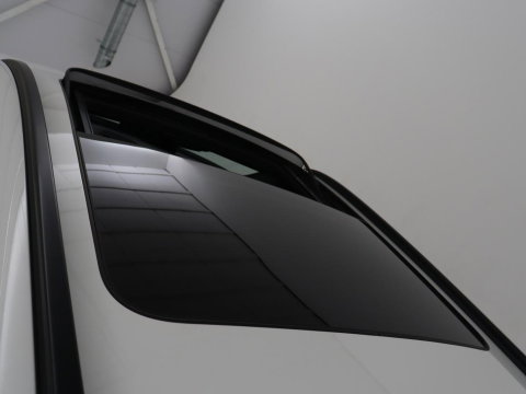 BMW 5 Serie Touring 530e xDrive M Sport | SOH 89,9% | Panoramadak | Head-Up | Full LED | Trekhaak | Carplay | Bluetooth | Navigatie | Sfeerverlichting | Stoelverwarming | Achteruitrij camera | Adaptive cruise control | Climate control