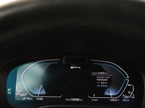 BMW 5 Serie Touring 530e xDrive M Sport | SOH 89,9% | Panoramadak | Head-Up | Full LED | Trekhaak | Carplay | Bluetooth | Navigatie | Sfeerverlichting | Stoelverwarming | Achteruitrij camera | Adaptive cruise control | Climate control