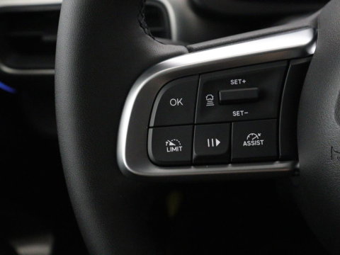 Jeep Avanger 85th Anniversary 54 kWh | SOH 97,7% | 360 Camera | Adaptive cruise control | Carplay | Climate control | Side assist