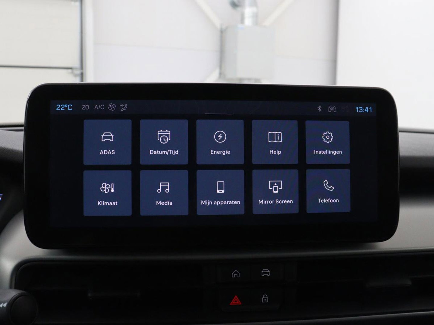 Jeep Avanger 85th Anniversary 54 kWh | SOH 97,7% | 360 Camera | Adaptive cruise control | Carplay | Climate control | Side assist