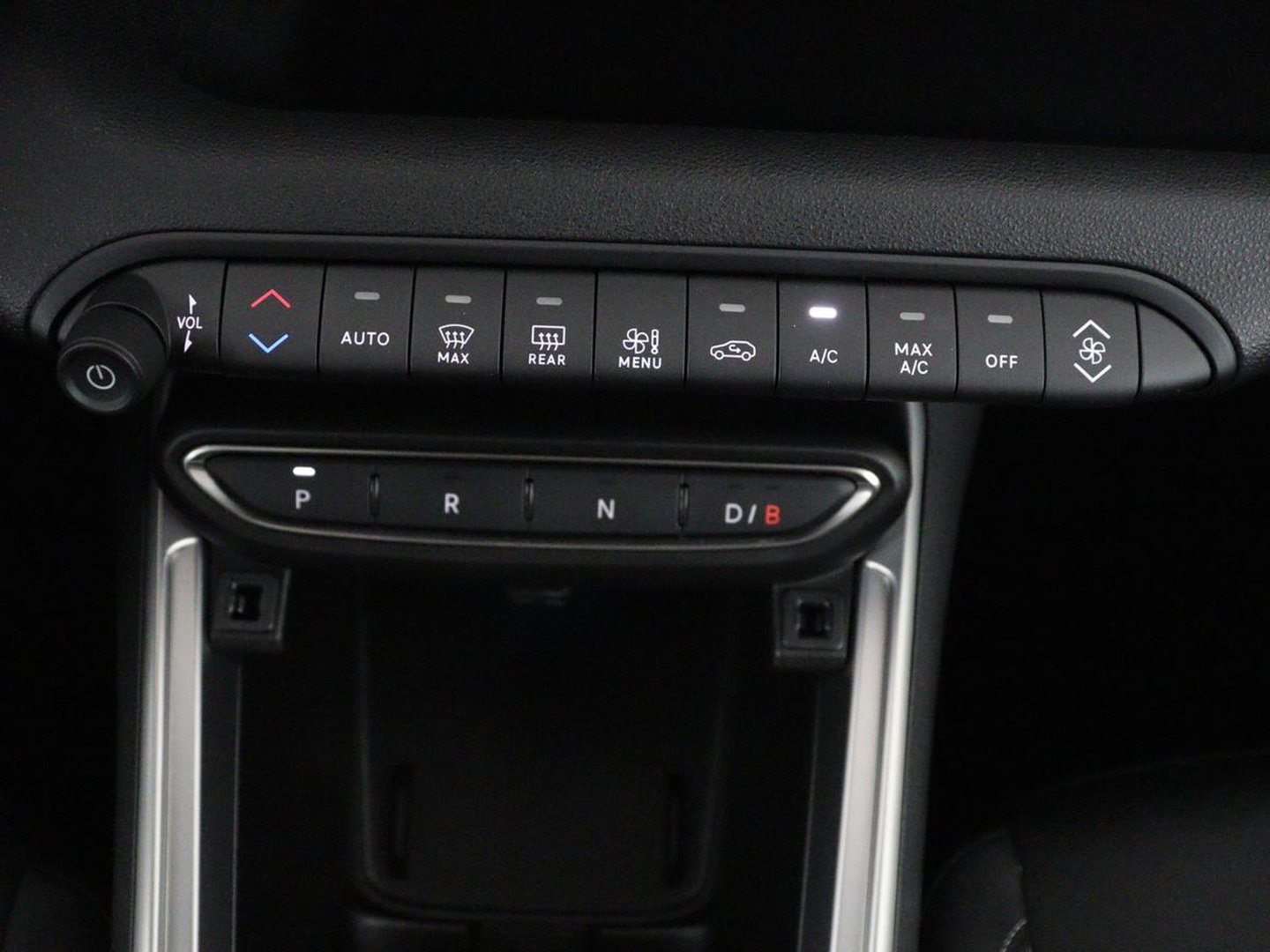 Jeep Avanger 85th Anniversary 54 kWh | SOH 97,7% | 360 Camera | Adaptive cruise control | Carplay | Climate control | Side assist