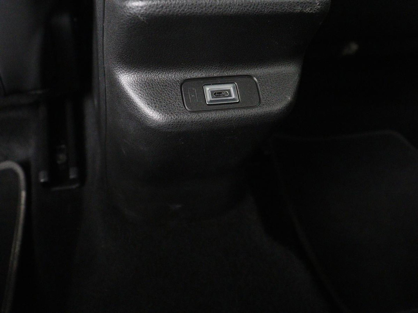 Jeep Avanger 85th Anniversary 54 kWh | SOH 97,7% | 360 Camera | Adaptive cruise control | Carplay | Climate control | Side assist