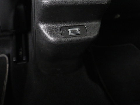 Jeep Avanger 85th Anniversary 54 kWh | SOH 97,7% | 360 Camera | Adaptive cruise control | Carplay | Climate control | Side assist
