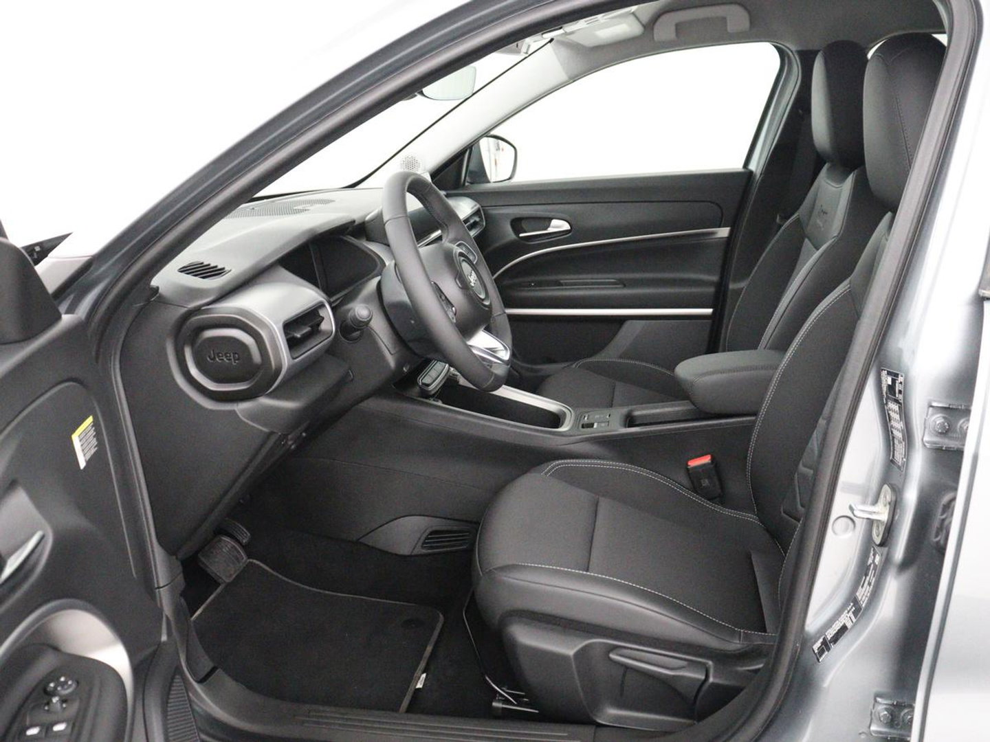 Jeep Avanger 85th Anniversary 54 kWh | SOH 97,7% | 360 Camera | Adaptive cruise control | Carplay | Climate control | Side assist