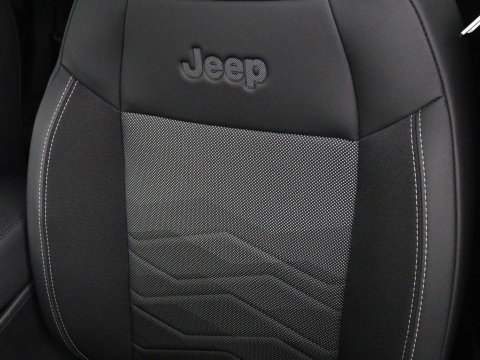 Jeep Avanger 85th Anniversary 54 kWh | SOH 97,7% | 360 Camera | Adaptive cruise control | Carplay | Climate control | Side assist