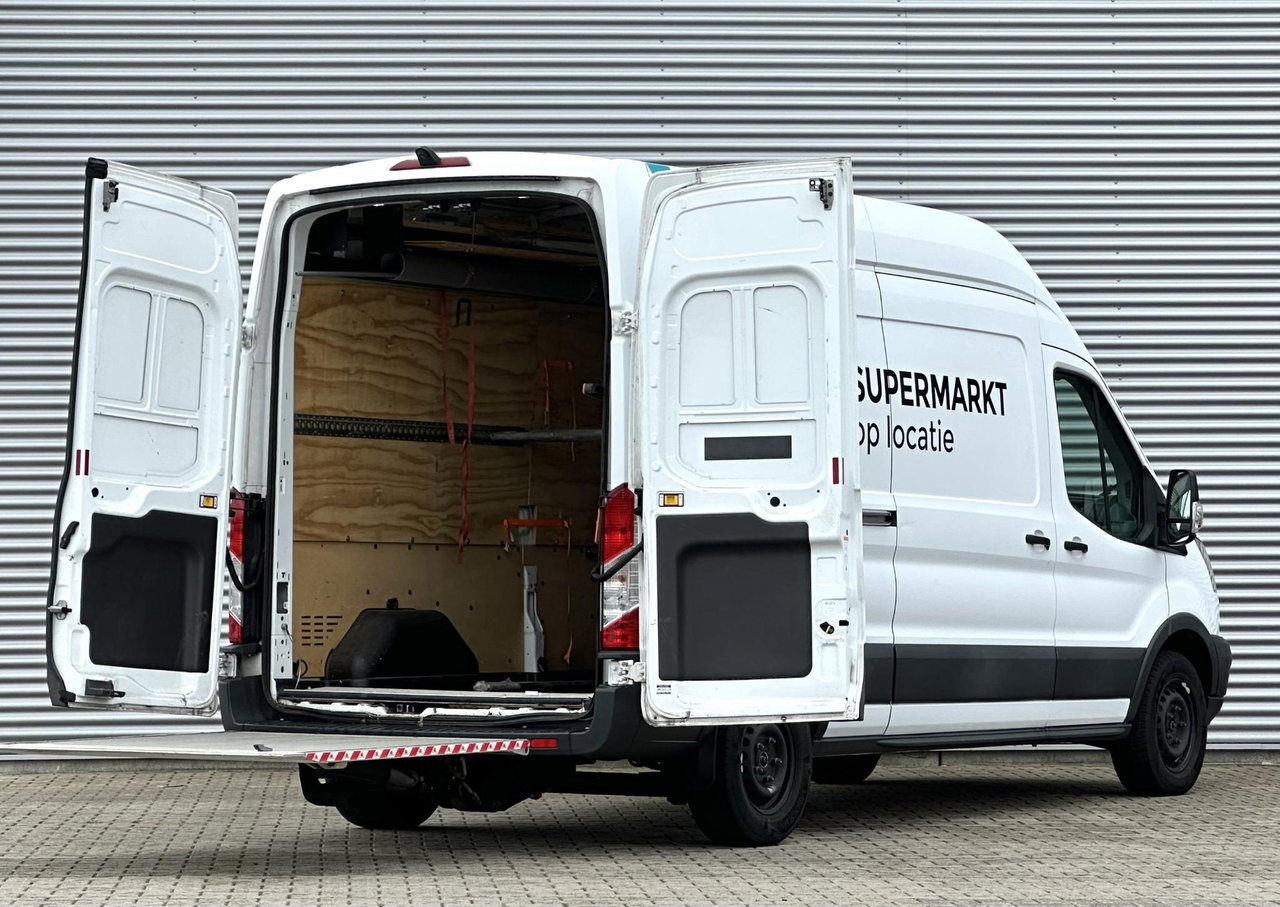 Ford Transit Bus