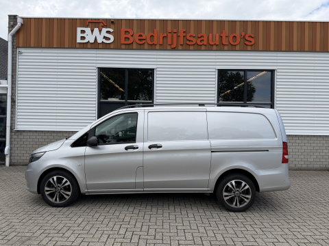 Mercedes-Benz Vito 111 CDI Functional Lang L2H1 / vaste prijs rijklaar € 18.950 ex btw / lease vanaf € 319 / euro 6 / bpm vrij / dubbele schuifdeur ! / airco / cruise / navi / camera / trekhaak
