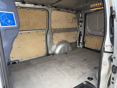 Mercedes-Benz Vito 111 CDI Functional Lang L2H1 / vaste prijs rijklaar € 18.950 ex btw / lease vanaf € 319 / euro 6 / bpm vrij / dubbele schuifdeur ! / airco / cruise / navi / camera / trekhaak