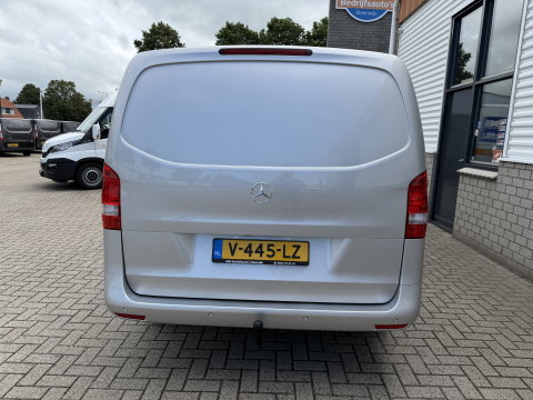 Mercedes-Benz Vito 111 CDI Functional Lang L2H1 / vaste prijs rijklaar € 18.950 ex btw / lease vanaf € 319 / euro 6 / bpm vrij / dubbele schuifdeur ! / airco / cruise / navi / camera / trekhaak
