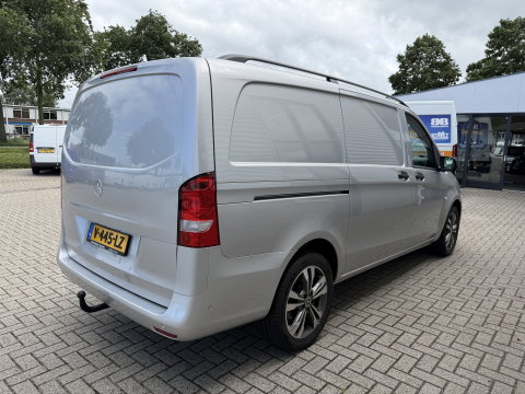 Mercedes-Benz Vito 111 CDI Functional Lang L2H1 / vaste prijs rijklaar € 18.950 ex btw / lease vanaf € 319 / euro 6 / bpm vrij / dubbele schuifdeur ! / airco / cruise / navi / camera / trekhaak