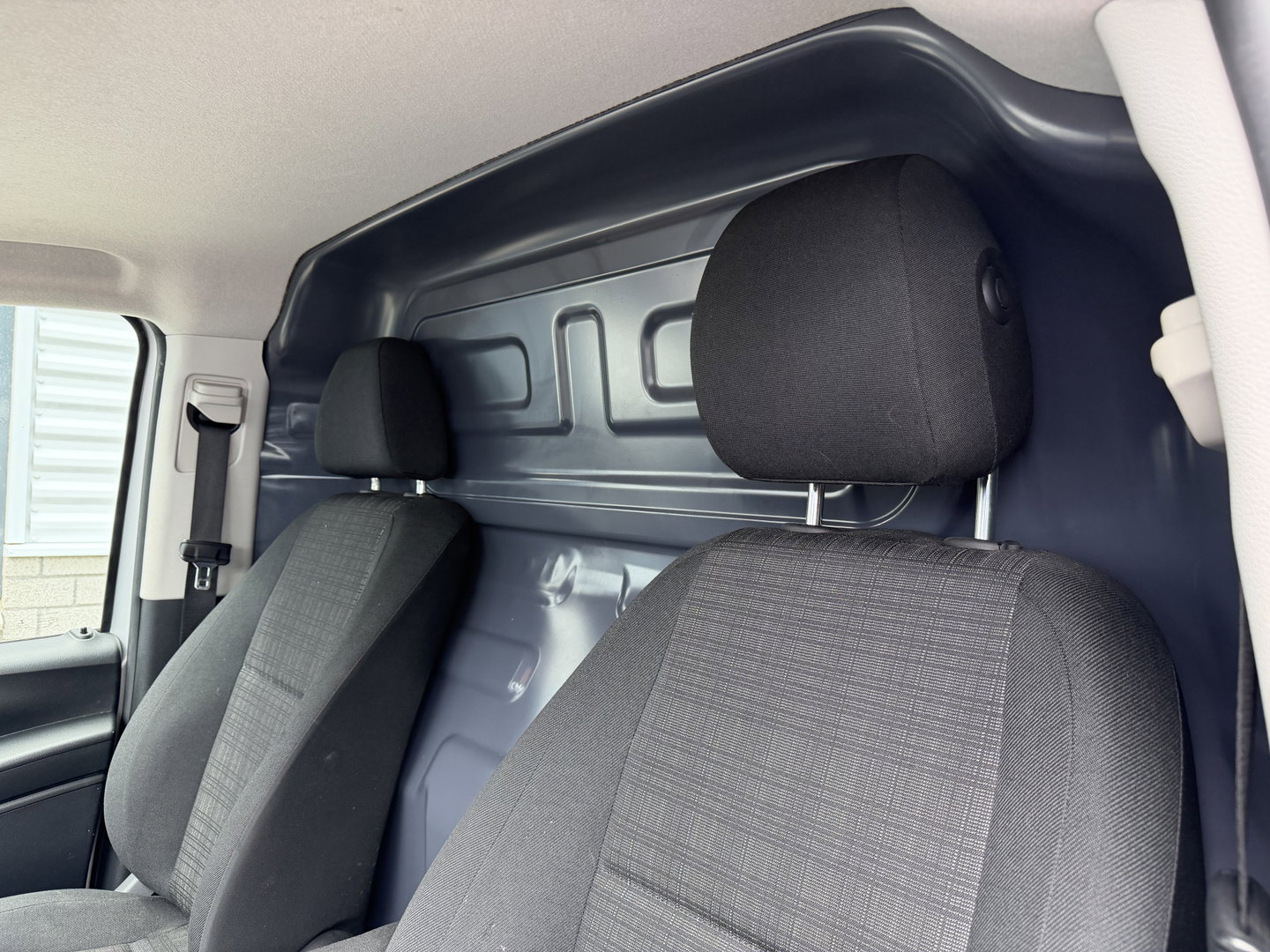 Mercedes-Benz Vito 111 CDI Functional Lang L2H1 / vaste prijs rijklaar € 18.950 ex btw / lease vanaf € 319 / euro 6 / bpm vrij / dubbele schuifdeur ! / airco / cruise / navi / camera / trekhaak