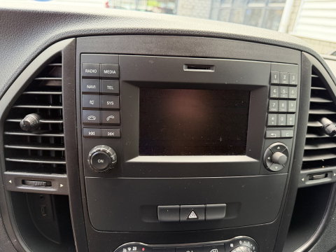 Mercedes-Benz Vito 111 CDI Functional Lang L2H1 / vaste prijs rijklaar € 18.950 ex btw / lease vanaf € 319 / euro 6 / bpm vrij / dubbele schuifdeur ! / airco / cruise / navi / camera / trekhaak
