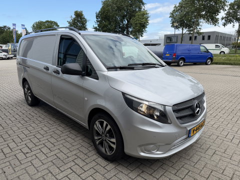 Mercedes-Benz Vito 111 CDI Functional Lang L2H1 / vaste prijs rijklaar € 18.950 ex btw / lease vanaf € 319 / euro 6 / bpm vrij / dubbele schuifdeur ! / airco / cruise / navi / camera / trekhaak