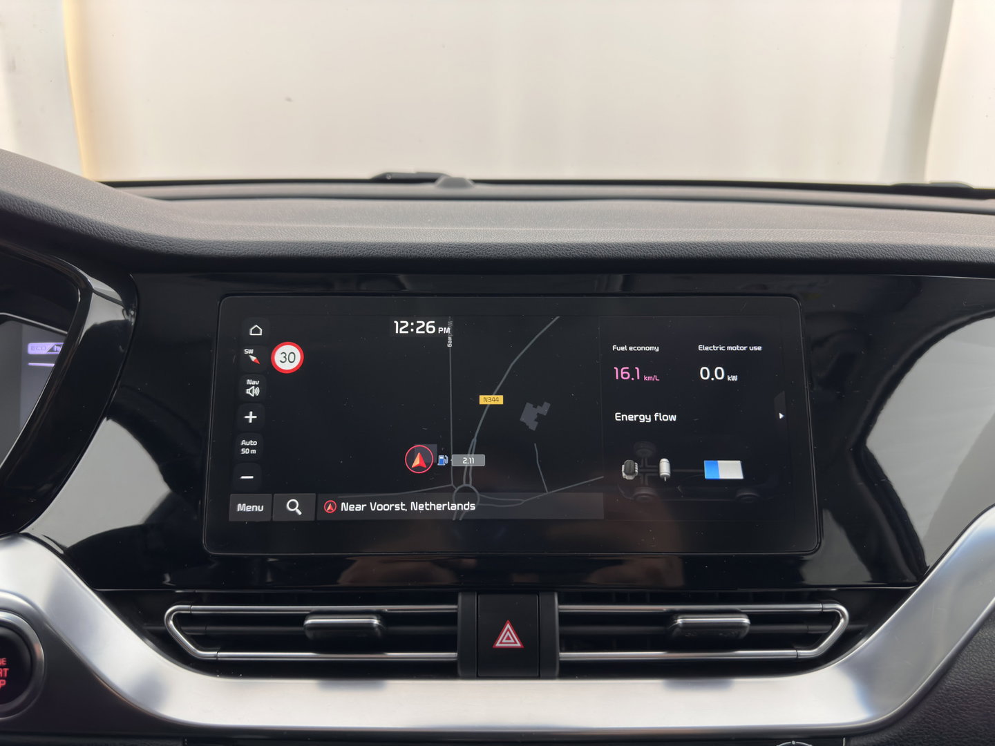 Kia Niro 1.6 GDi Hybrid ExecutiveLine (INCL-BTW) Aut. *PANO | LEATHER | FULL-LED | NAVI-FULLMAP | DIGI-COCKPIT | HEATED-COMFORTSEATS | CAMERA | DAB+ | KEYLESS | ECC | SHIFTPADDLES | ADAPTIVE-CRUISE | LANE-ASSIST | TOWBAR | 18"ALU