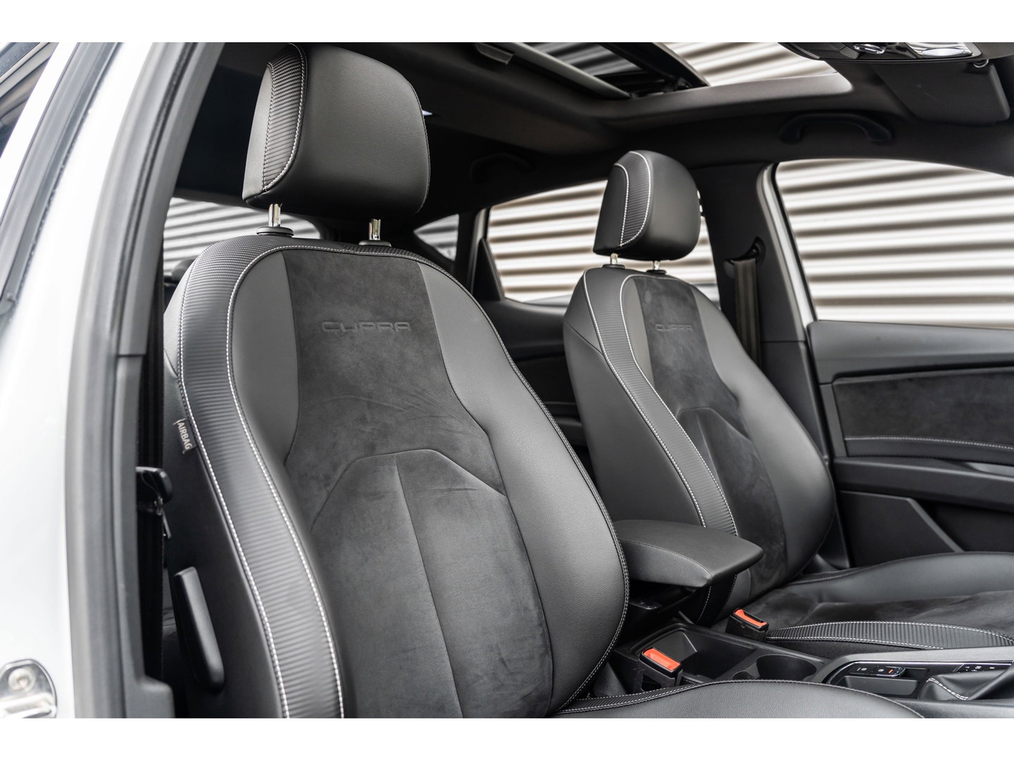 SEAT Leon 2.0 TSI CUPRA PANORAMA BEATS VIRTUAL APPLE CARPLAY