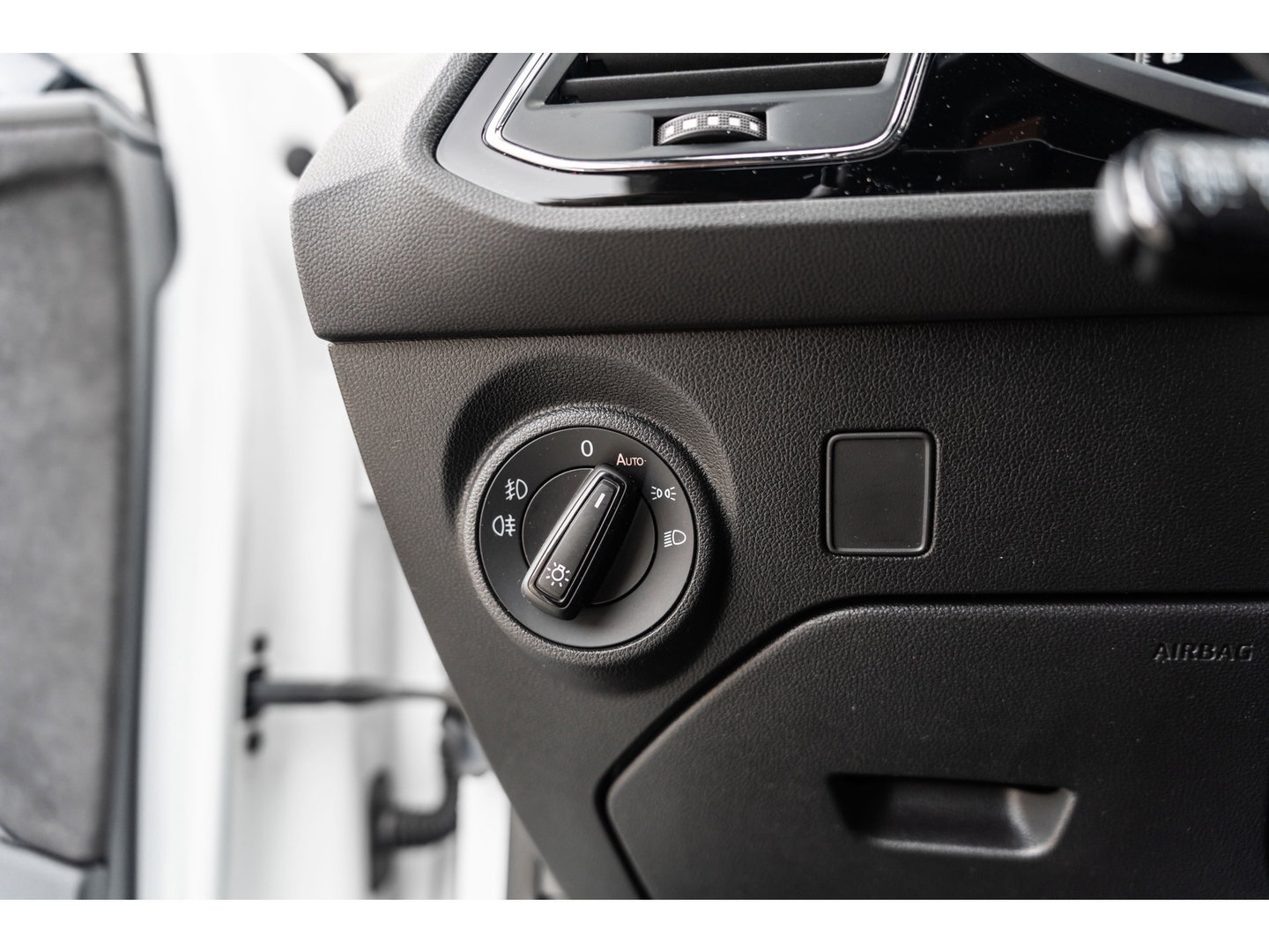 SEAT Leon 2.0 TSI CUPRA PANORAMA BEATS VIRTUAL APPLE CARPLAY