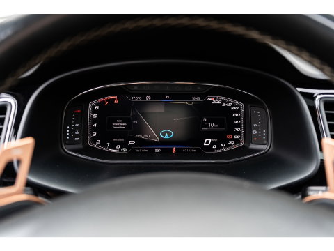 SEAT Leon 2.0 TSI CUPRA PANORAMA BEATS VIRTUAL APPLE CARPLAY