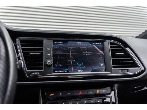 SEAT Leon 2.0 TSI CUPRA PANORAMA BEATS VIRTUAL APPLE CARPLAY