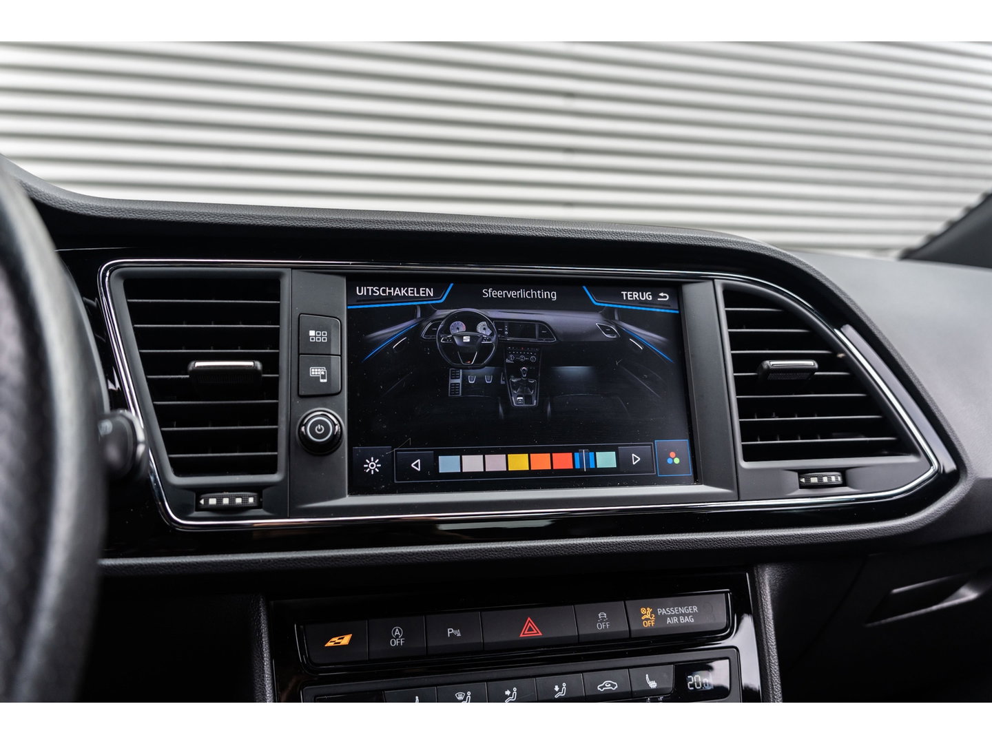 SEAT Leon 2.0 TSI CUPRA PANORAMA BEATS VIRTUAL APPLE CARPLAY