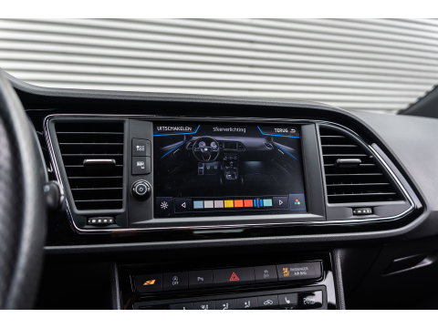 SEAT Leon 2.0 TSI CUPRA PANORAMA BEATS VIRTUAL APPLE CARPLAY