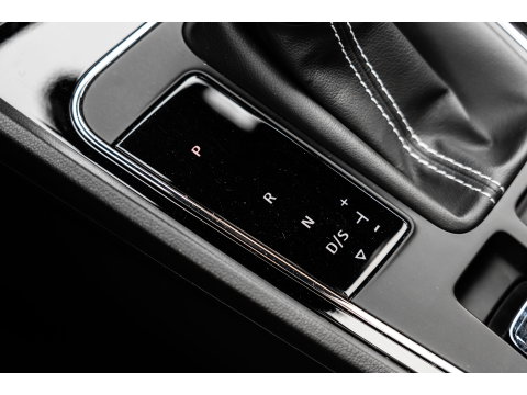 SEAT Leon 2.0 TSI CUPRA PANORAMA BEATS VIRTUAL APPLE CARPLAY