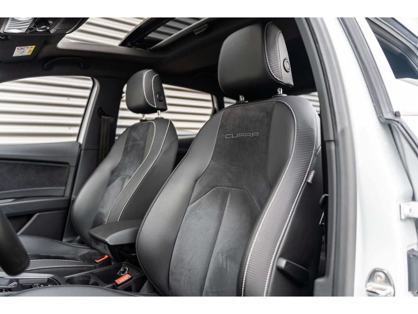 SEAT Leon 2.0 TSI CUPRA PANORAMA BEATS VIRTUAL APPLE CARPLAY