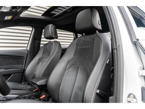 SEAT Leon 2.0 TSI CUPRA PANORAMA BEATS VIRTUAL APPLE CARPLAY