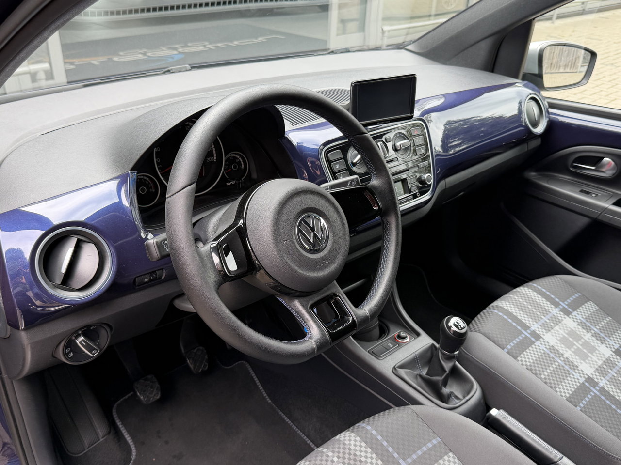 Volkswagen up!