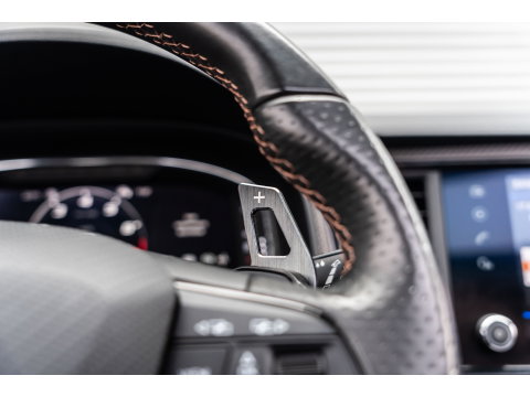 CUPRA Ateca 2.0 TSI 4DRIVE LIMITED AKRA CARBON PANO BREMBO
