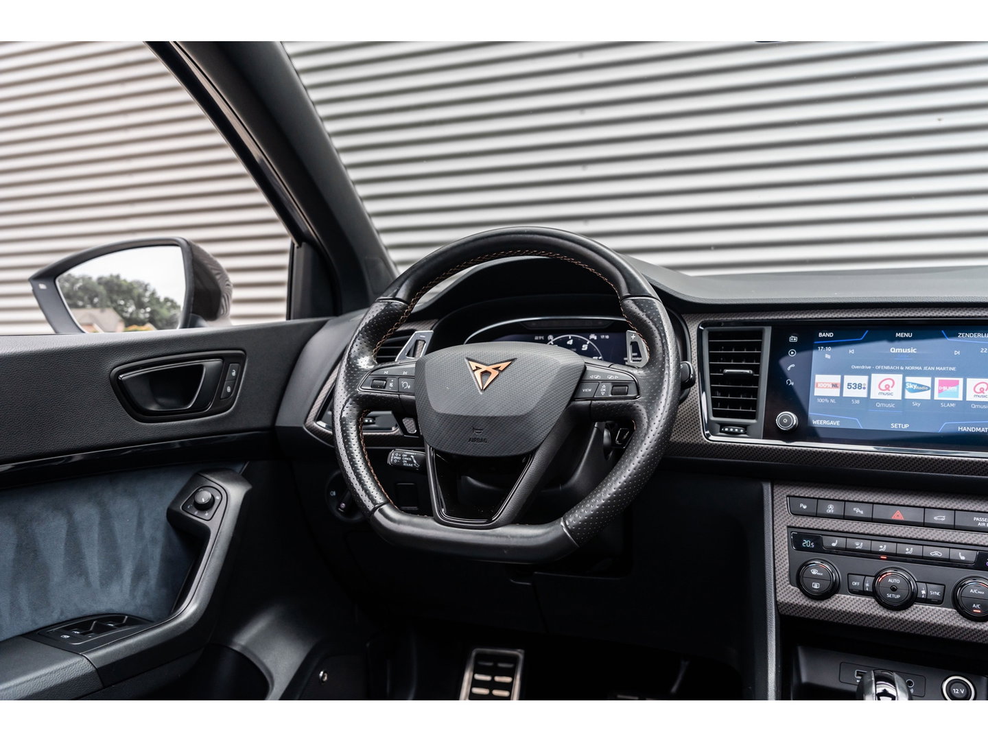 CUPRA Ateca 2.0 TSI 4DRIVE LIMITED AKRA CARBON PANO BREMBO