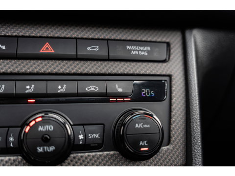 CUPRA Ateca 2.0 TSI 4DRIVE LIMITED AKRA CARBON PANO BREMBO
