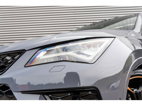 CUPRA Ateca 2.0 TSI 4DRIVE LIMITED AKRA CARBON PANO BREMBO