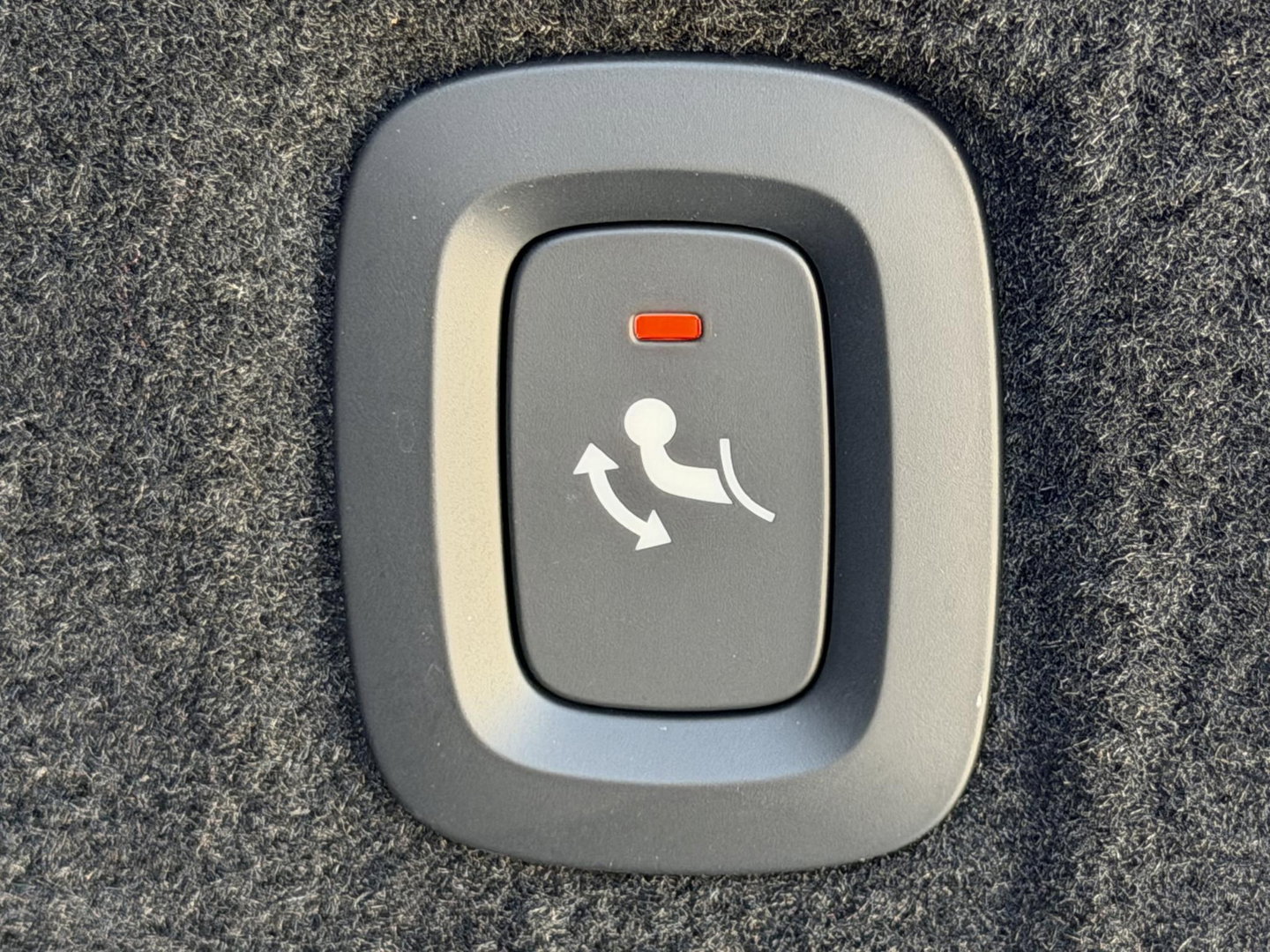 Volvo XC90 2.0 T8 Plug-in hybrid AWD Plus Dark 7P|B&W|360CAM|Pilot Assist|Trekhaak|22"