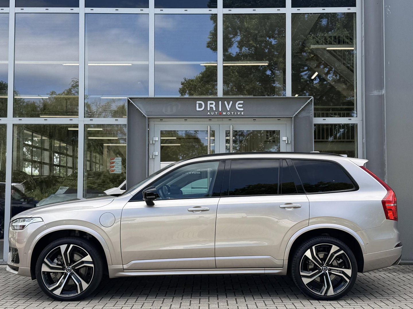 Volvo XC90 2.0 T8 Plug-in hybrid AWD Plus Dark 7P|B&W|360CAM|Pilot Assist|Trekhaak|22"